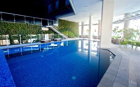 Great Indoor Hotel Swimming Pools in Metro Manila .